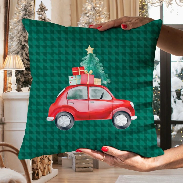 KRATA Z SAMOCHODEM, BAJKOWE ŚWIĘTA Poszewka dekoracyjna VELVET, 40x40cm, kolor zielony