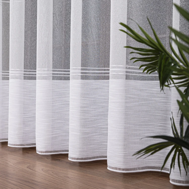 Firanka fantazyjna z ołowianką, wysokość 300cm, kolor biały